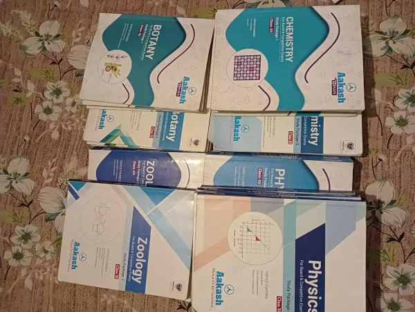 Aakash NEET Study Material 2024 UG-NEET (Used Product) - Image 2